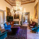 Palazzo Doria Гостевой дом 4*