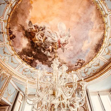 Palazzo Doria نابولي