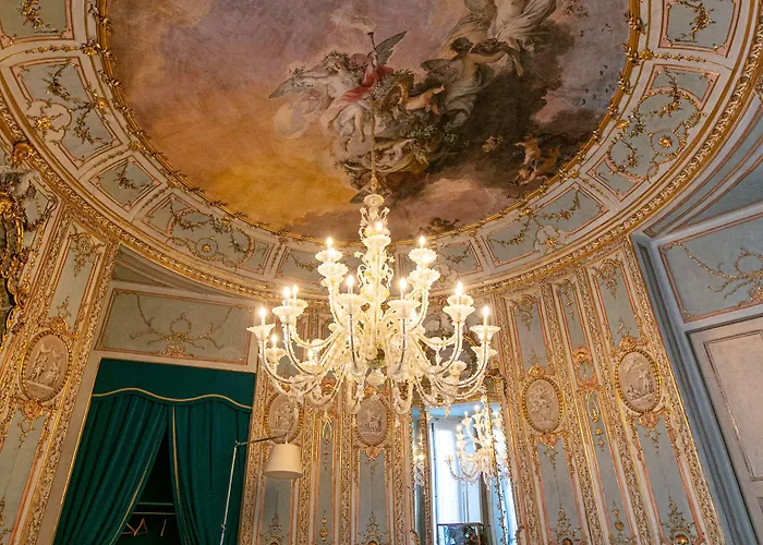 Palazzo Doria 4* Neapel